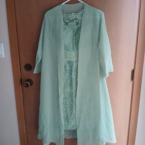 Elegant Mint Green Lace Dress